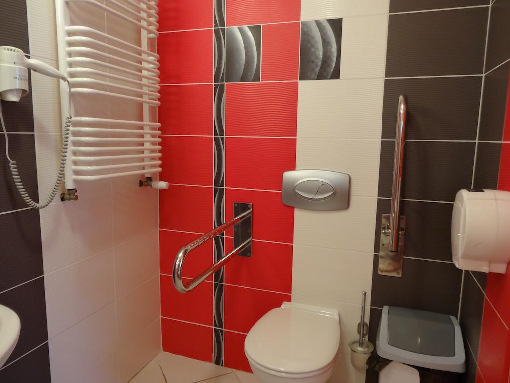 Motel Comet Przeźmierowo Quarto foto